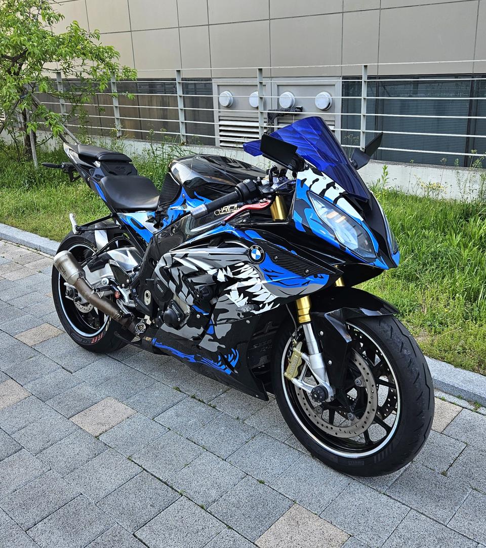 BMW S1000RR ABS PRO 판매합니다.