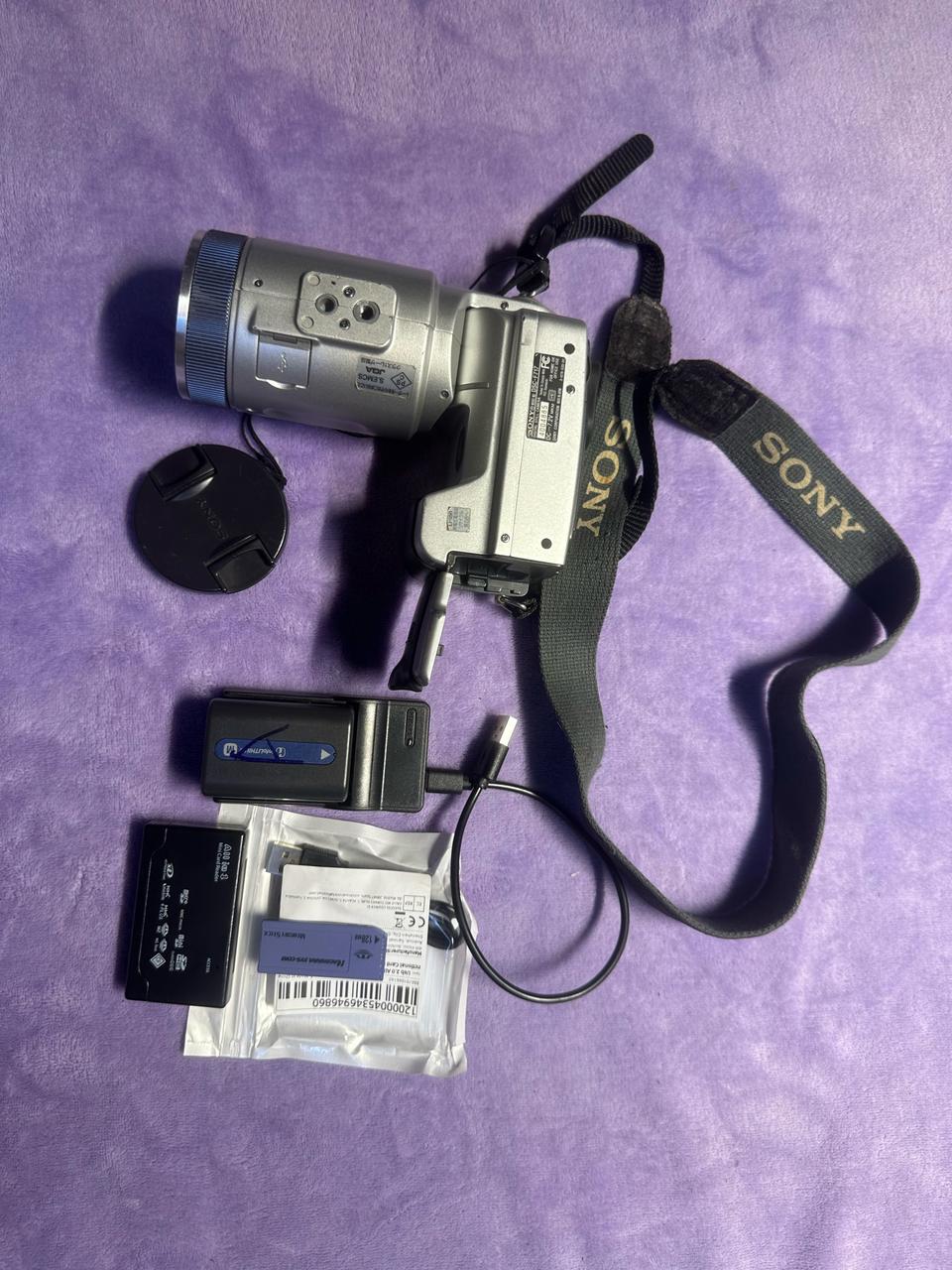 소니 사이버샷 DSC F717 빈티지 디카 128MB 풀세트 팝니다
