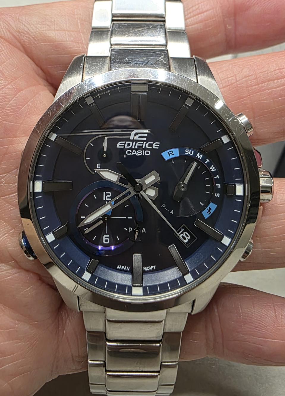 카시오 CASIO 에디피스 메탈시계 EQB-700D 블루투스 시계