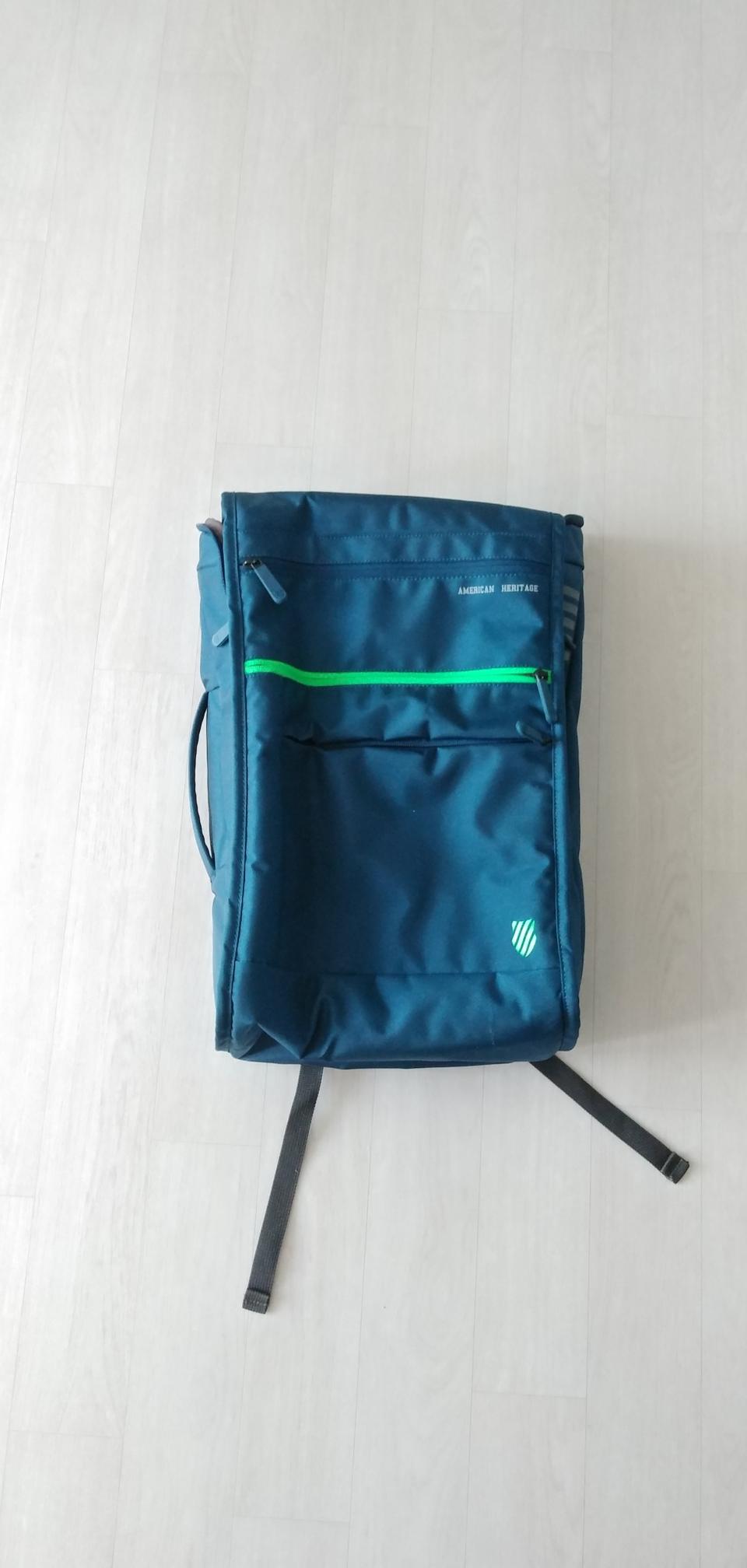케이스위스 백팩