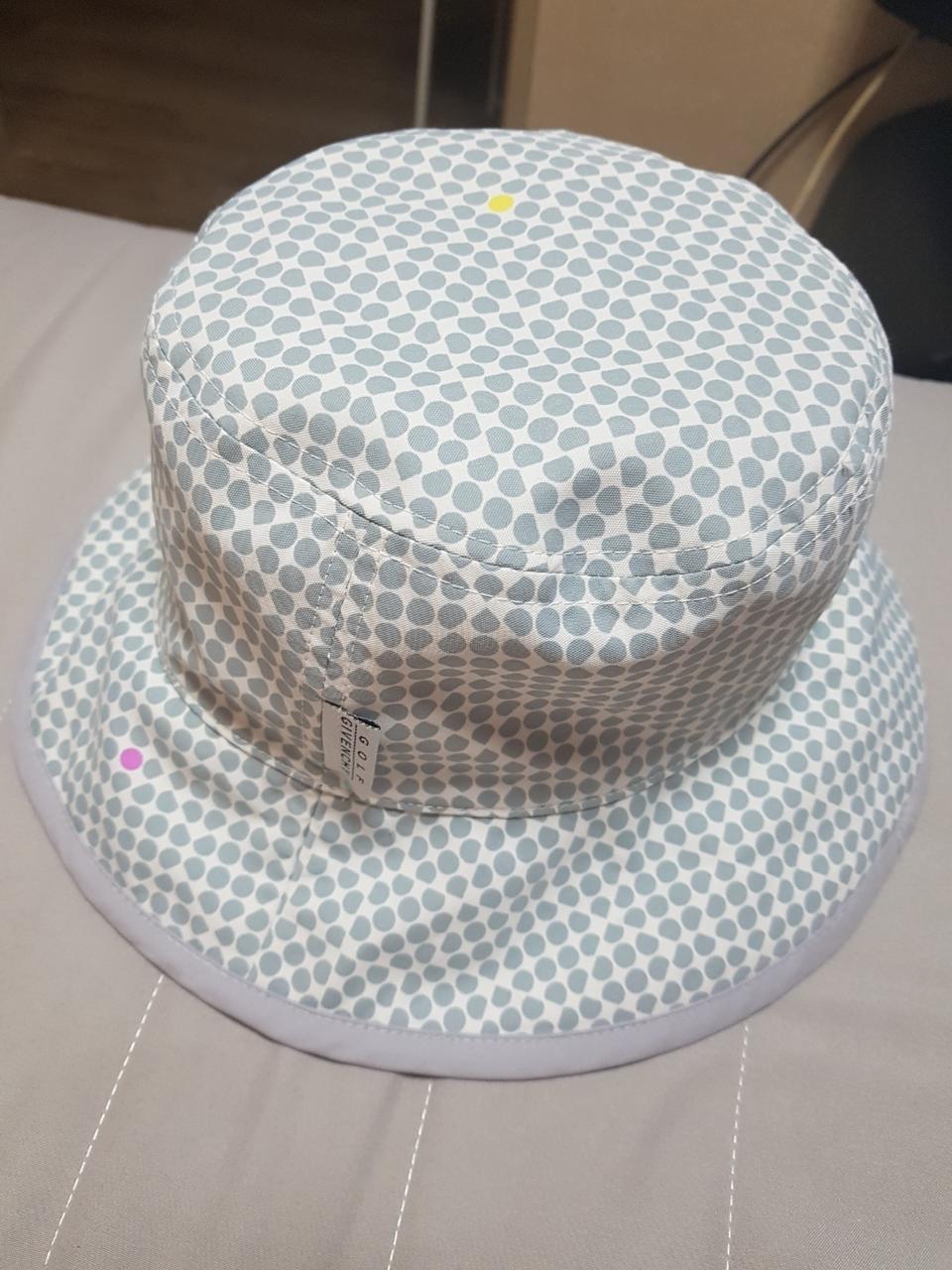 지방시 버킷햇(남녀공용