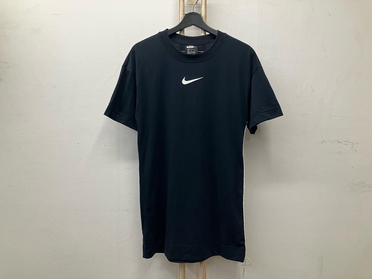 1 나이키(NIKE) 반팔티 M(85)