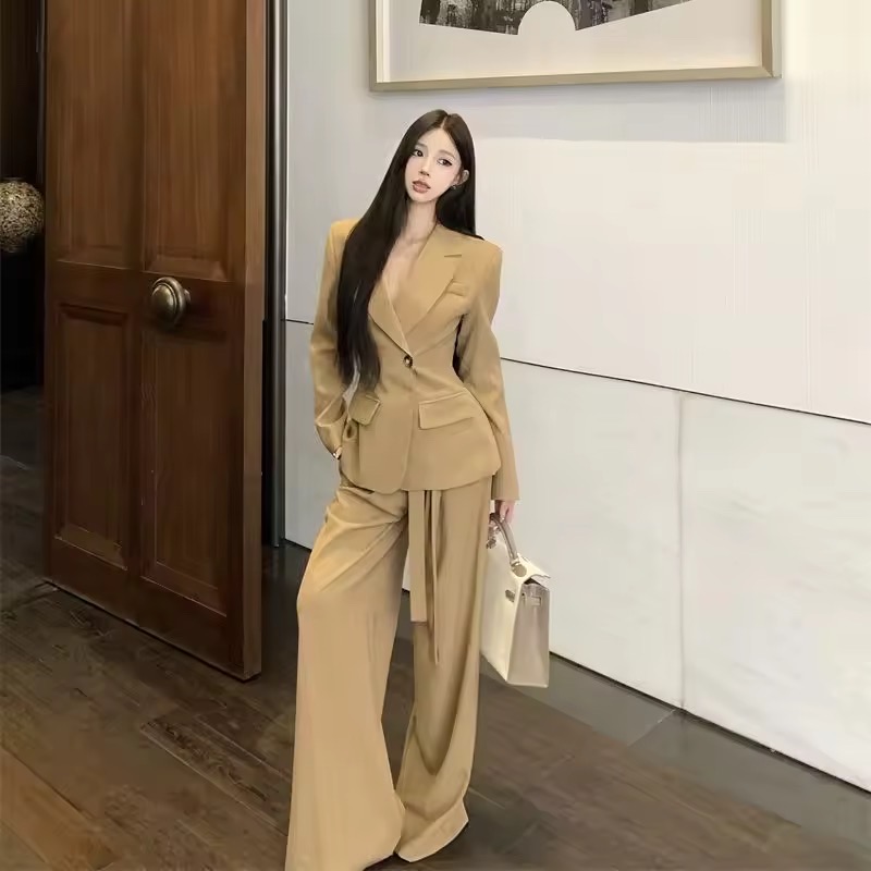 카멜색 여자 정장 수트 투피스 셋업