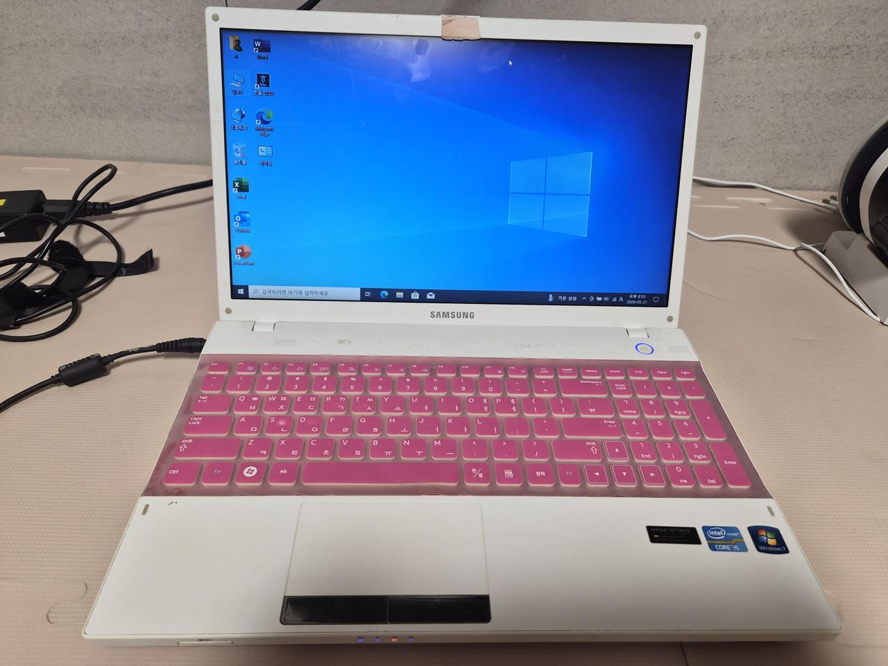 삼성노트북 300V  코어i5  15,6 인치 팝니다