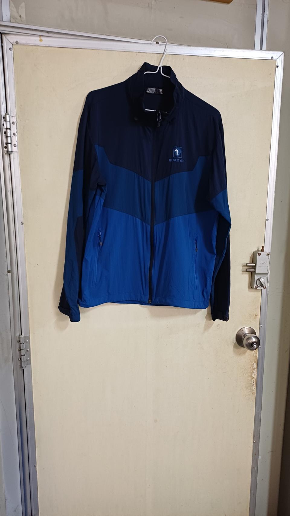 볼랙약크남성바람막이100싸이즈