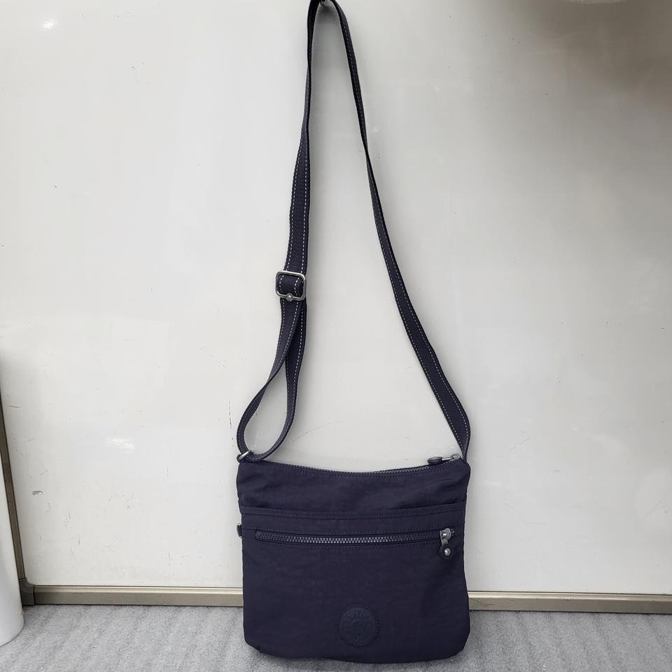 상태좋은 가볍고 편한 키플링 크로스백 퍼플 29x25cm