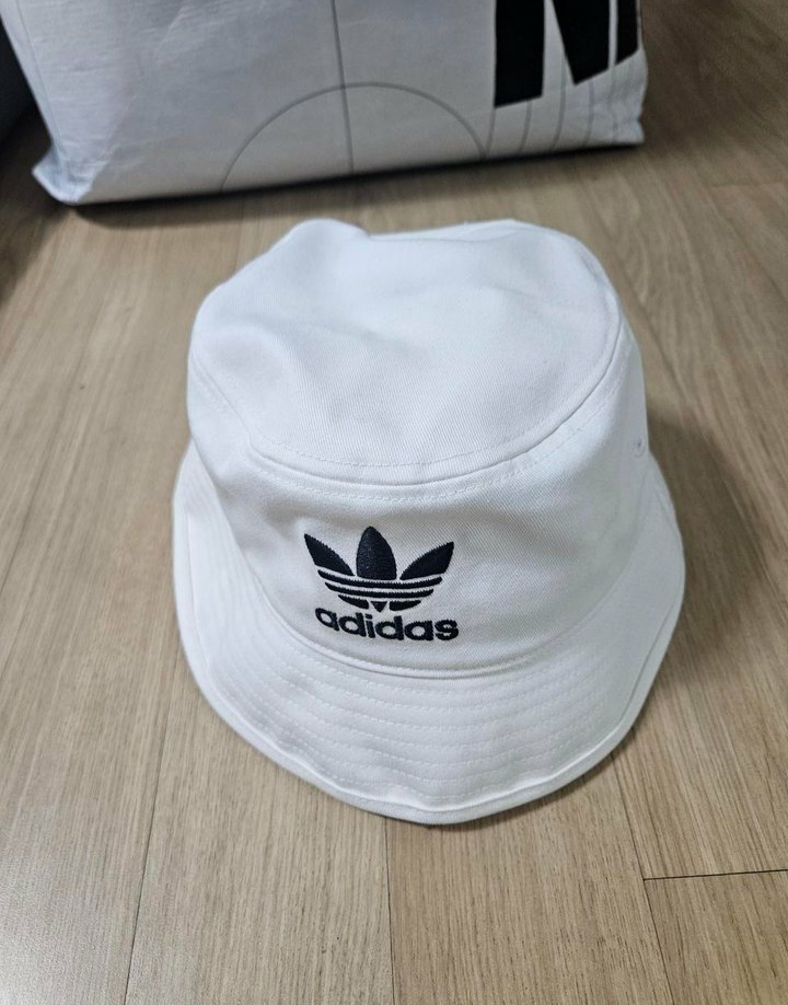 아디다스 버킷햇 정품(새상품) 남녀공용