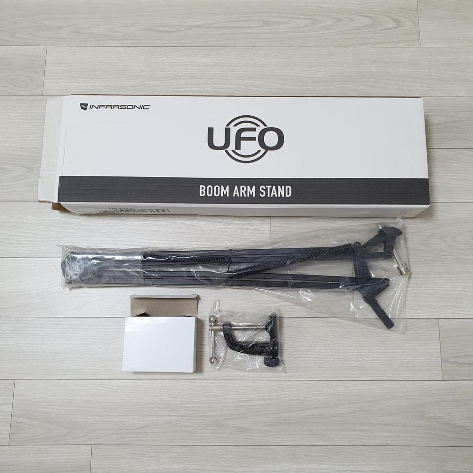 인프라소닉 UFO 붐 암 스탠드