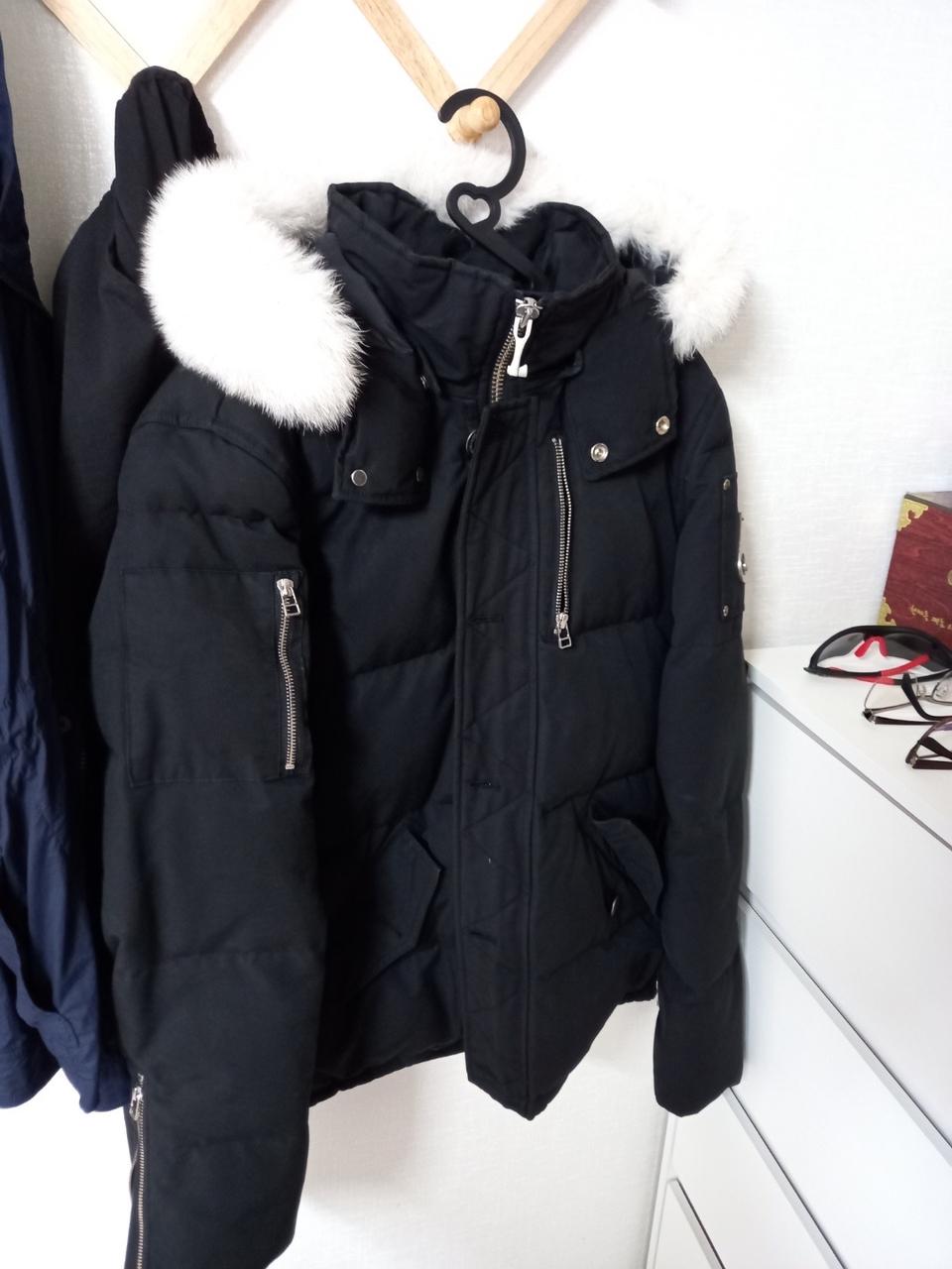 무스너클 쓰리쿼터 19f/w 사이즈 : M