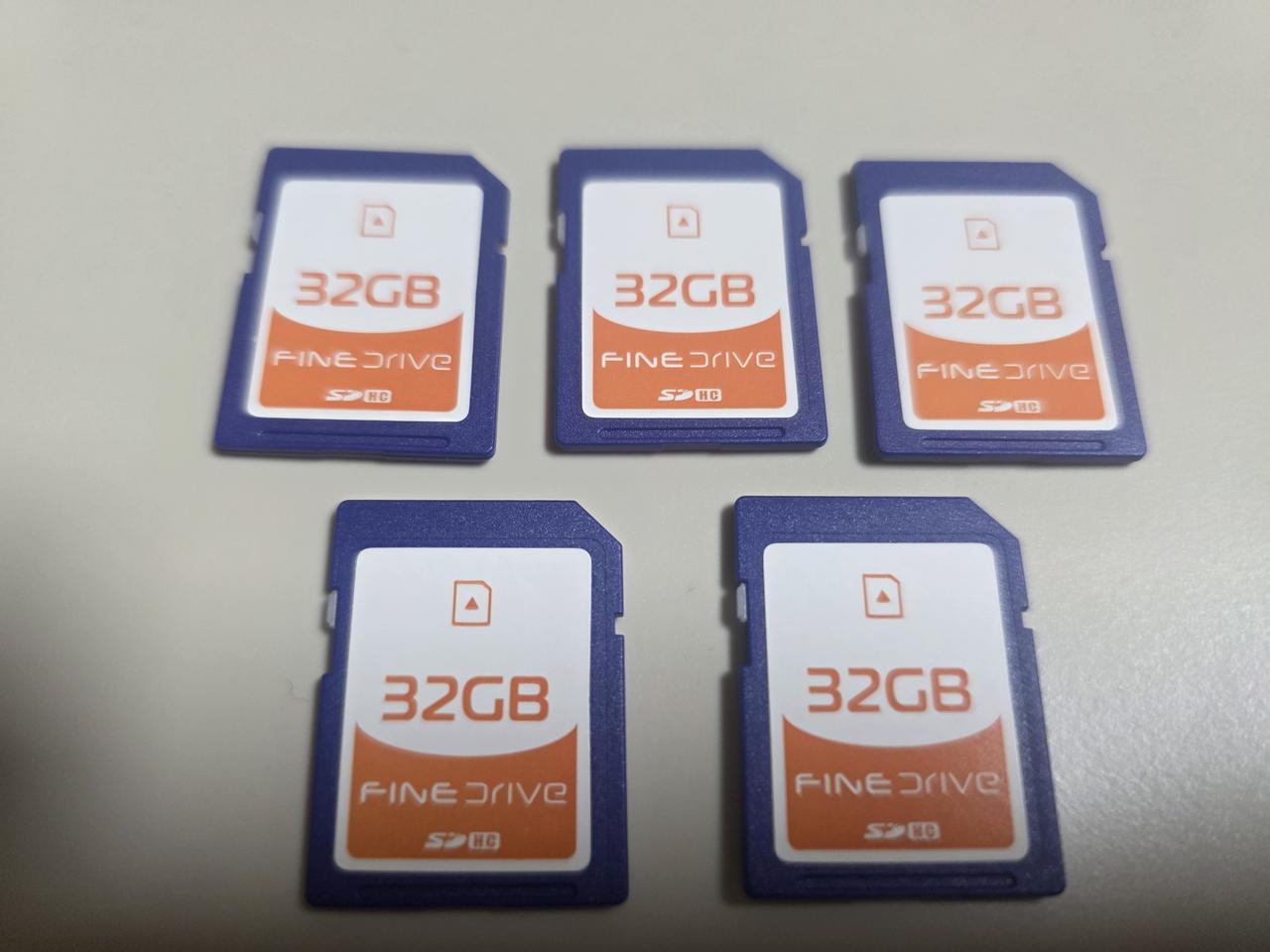 파인드라이브 SDHC 32GB SD 메모리 카드 미사용 새것