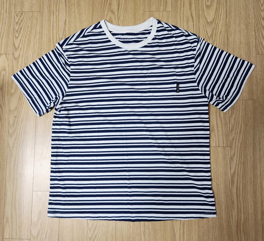 게스(GUESS) 스트라이프 포켓 반팔 티셔츠 XL
