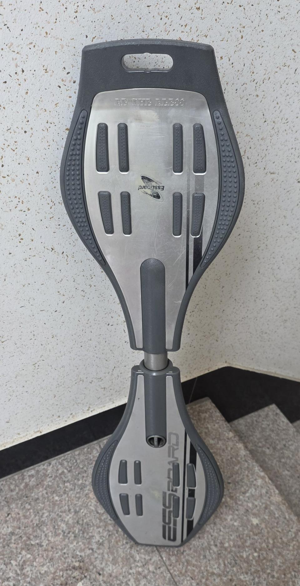 S 보드입니다.무게는 대략 5kg 나오네요.