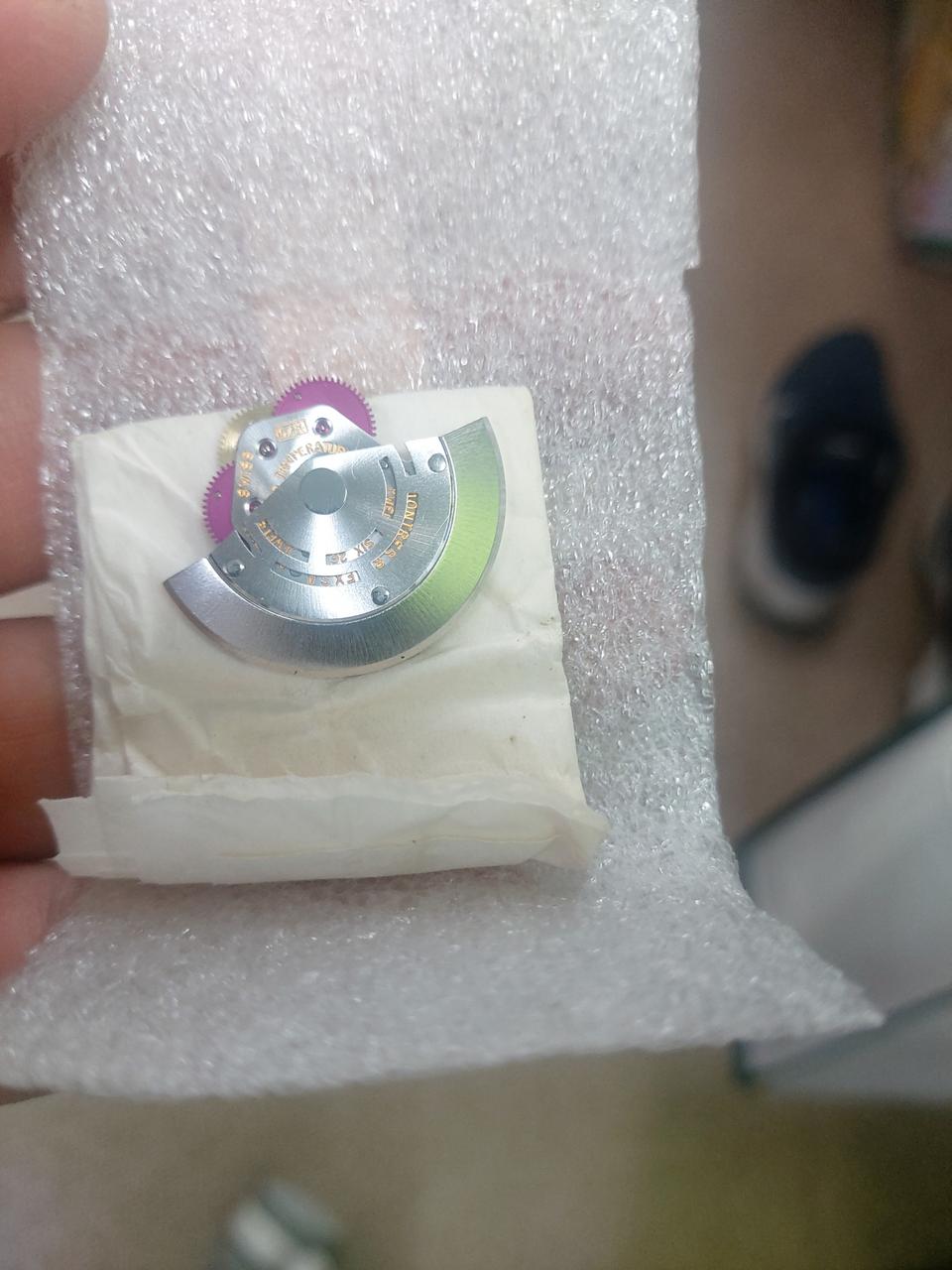 로렉스 시계 부품 판매합니다.