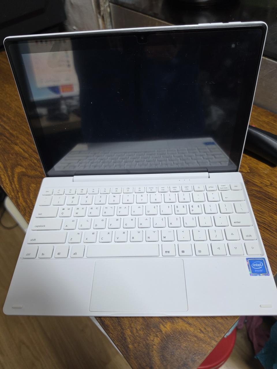 베이직스 베이직북 S BB1022FW 노트북 화이트