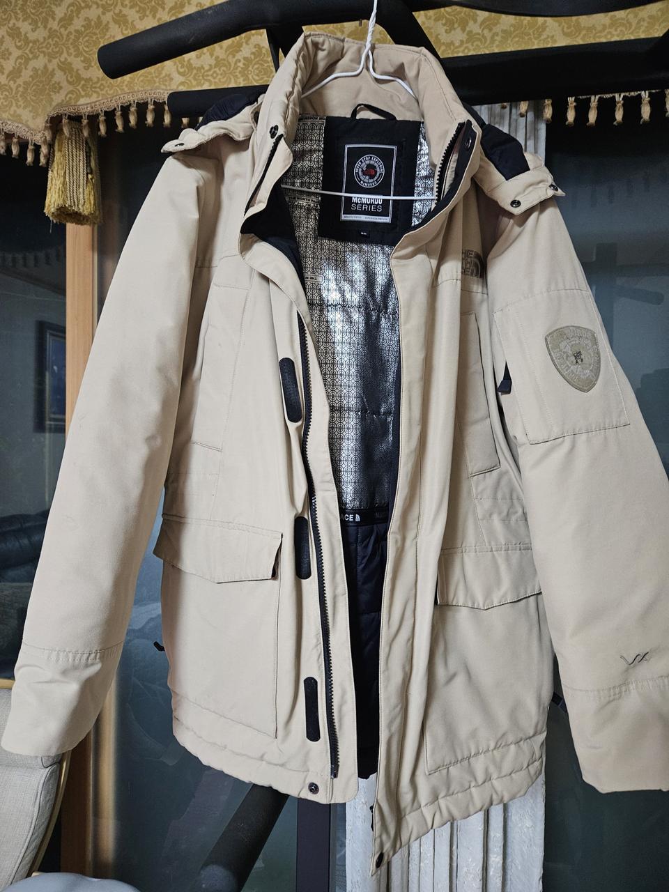 노스페이스 맥머드 시리즈 베이지색 점퍼