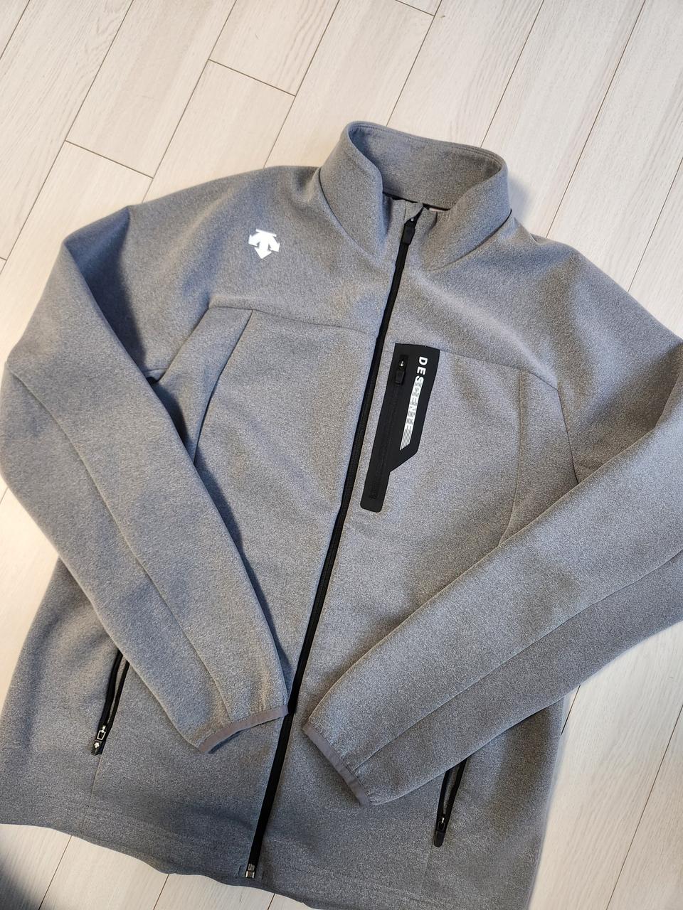 새상품급) 데상트 UQB 남녀공용 스탠다드 플리스 트레이닝 집업 자켓 S