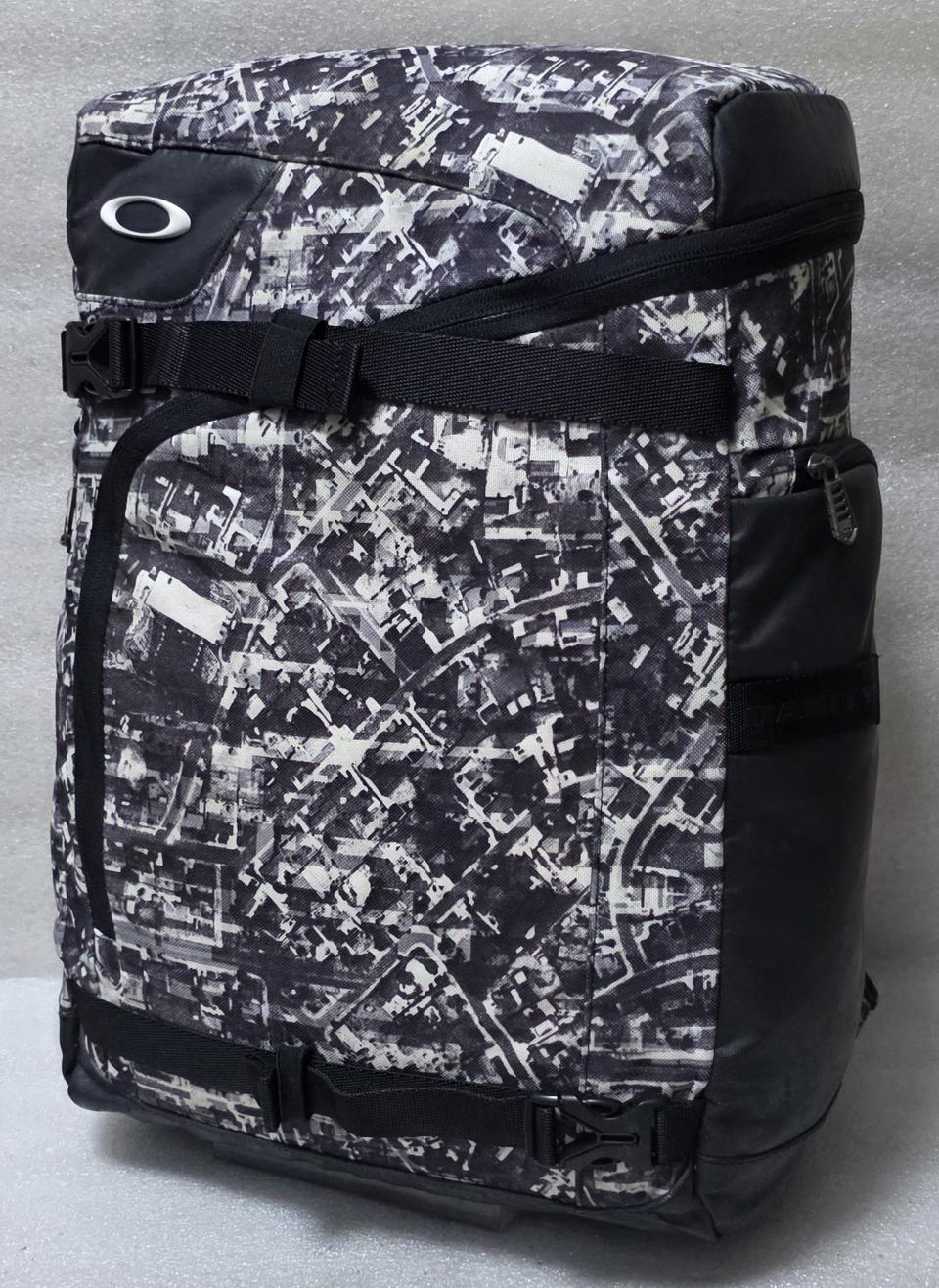 오클리 OAKLEY 인핸스 버클 백팩 8.0 노트북백팩
