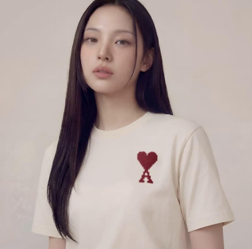 [재고5개남음] 정품 아미 드 꾀흐 코튼 반팔(자수 빅로고) 반팔티 티