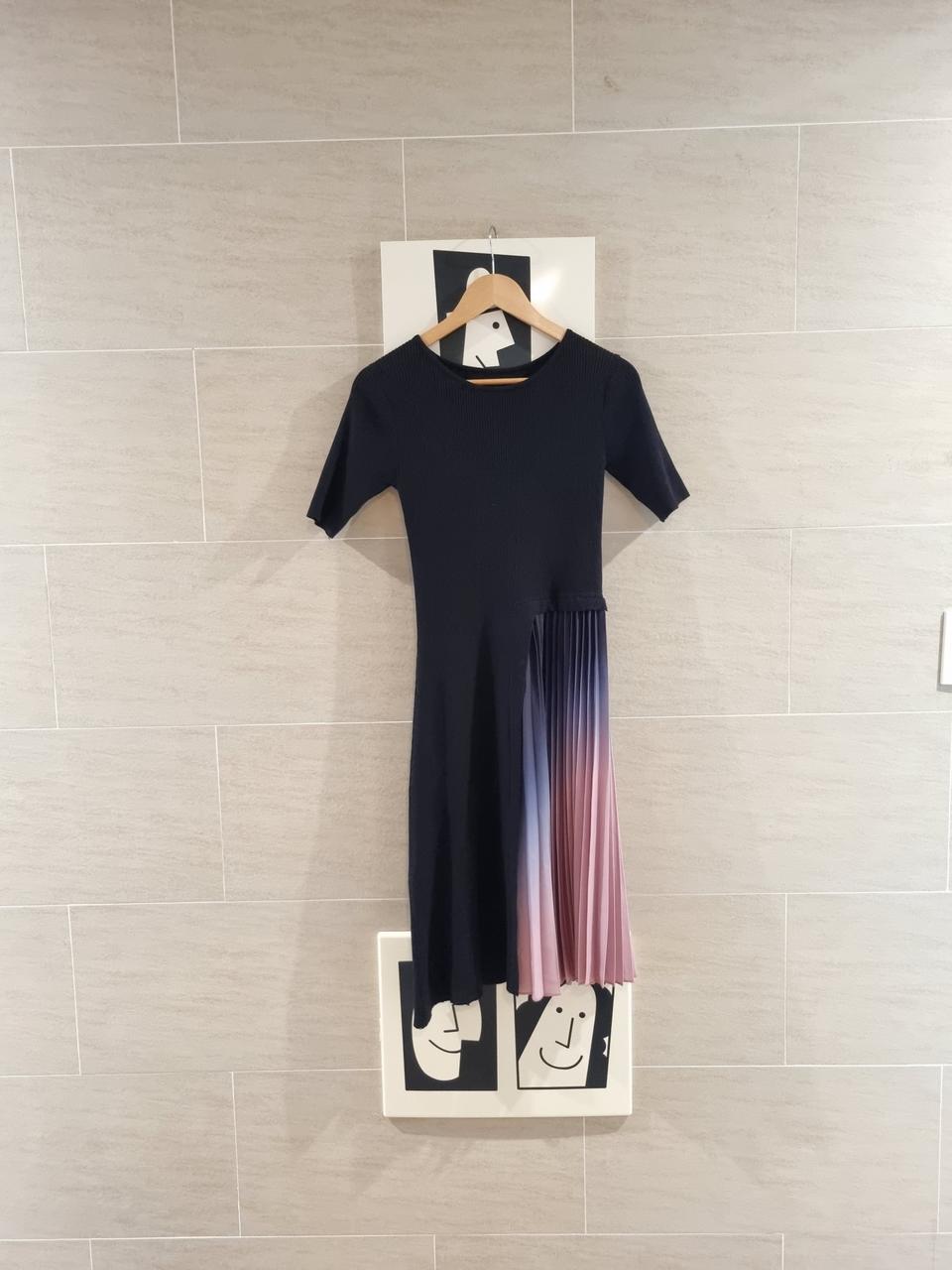 멋스런 플리츠 그라데이션원핏