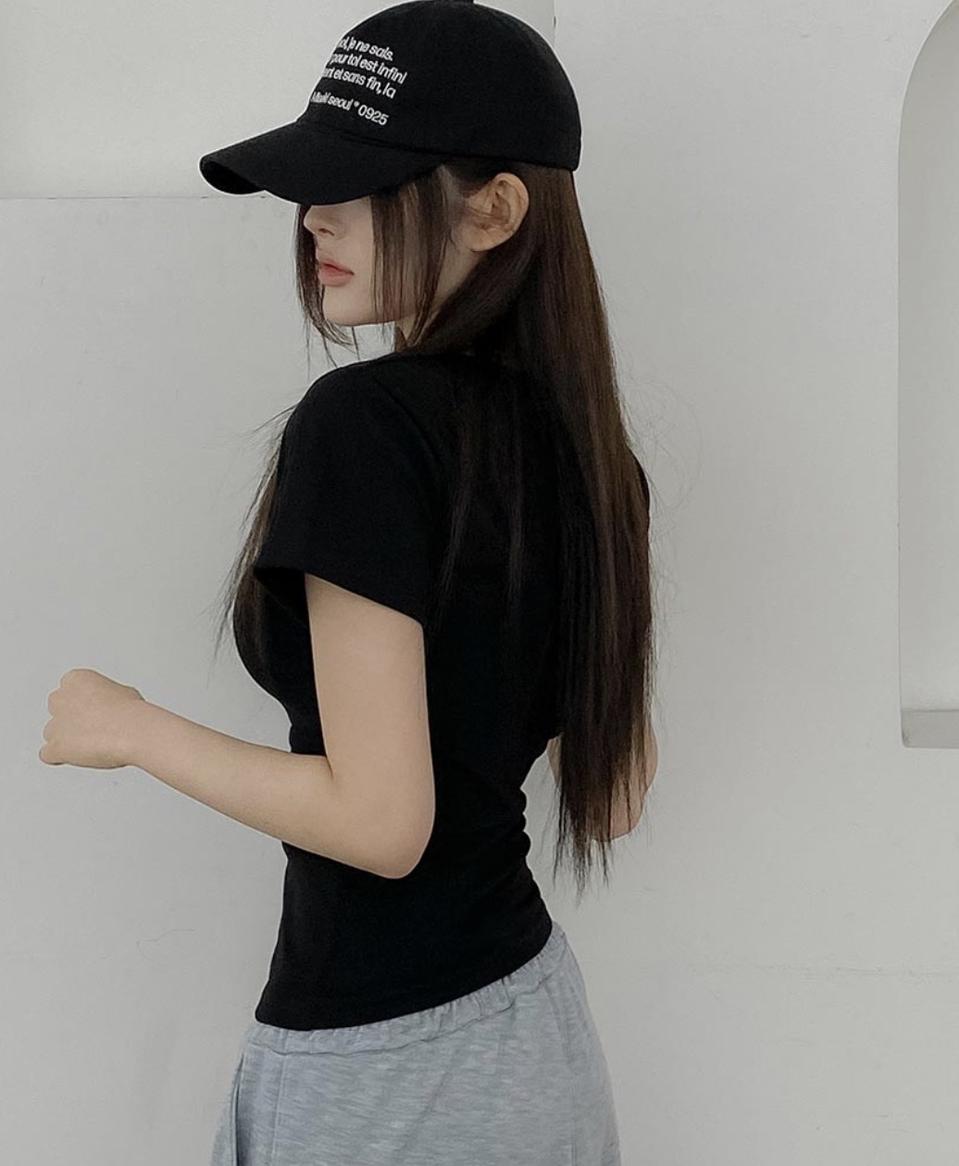 슬림핏 허리잘록핏 팔뚝 커버 반팔티 기본티 이너티셔츠