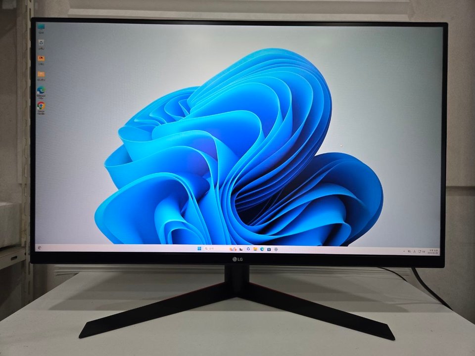 LG 울트라기어 32인치 144Hz QHD 모니터 판매!(택배불가상품)