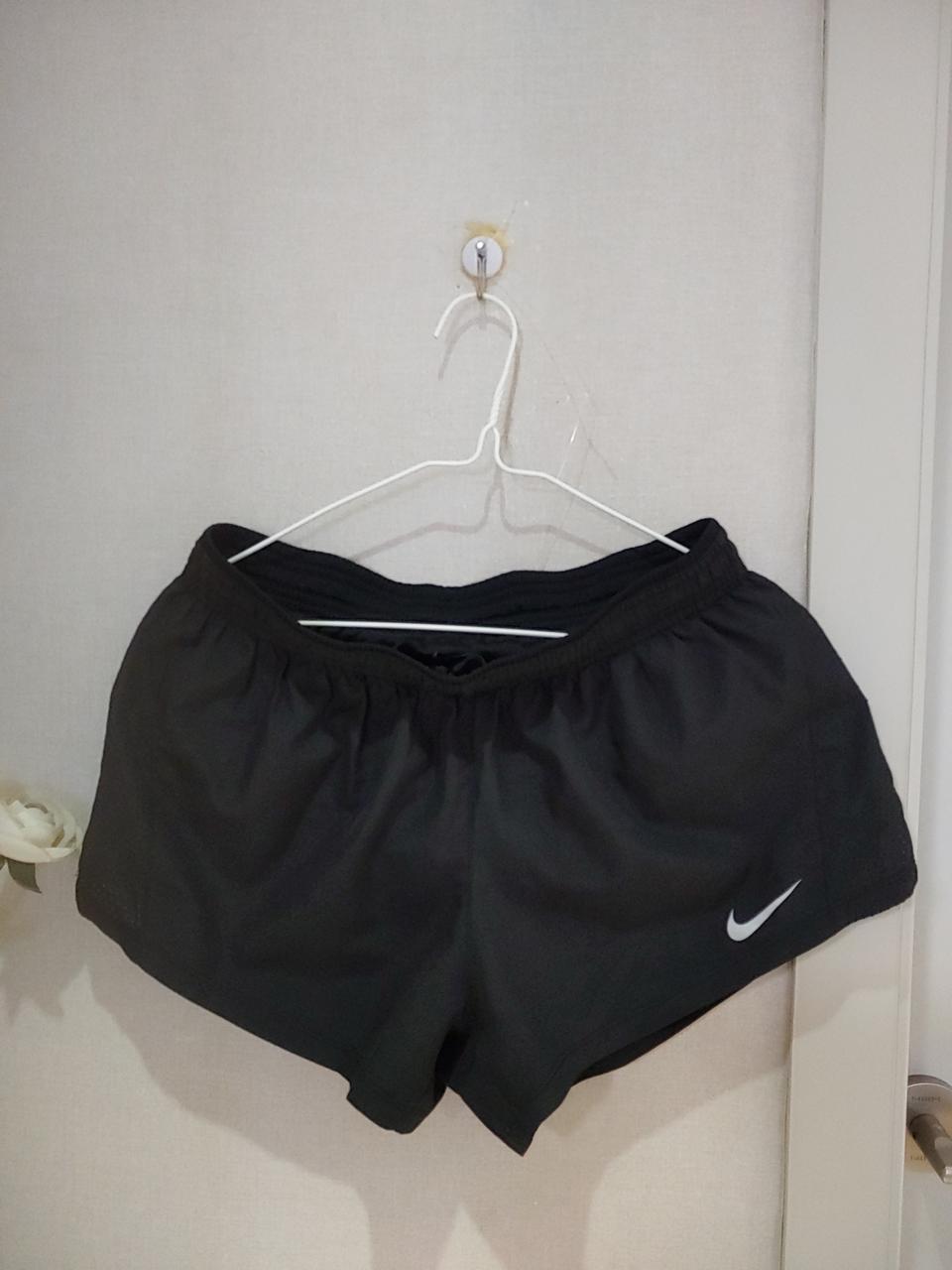 나이키 여성 러닝 반바지 M 블랙
