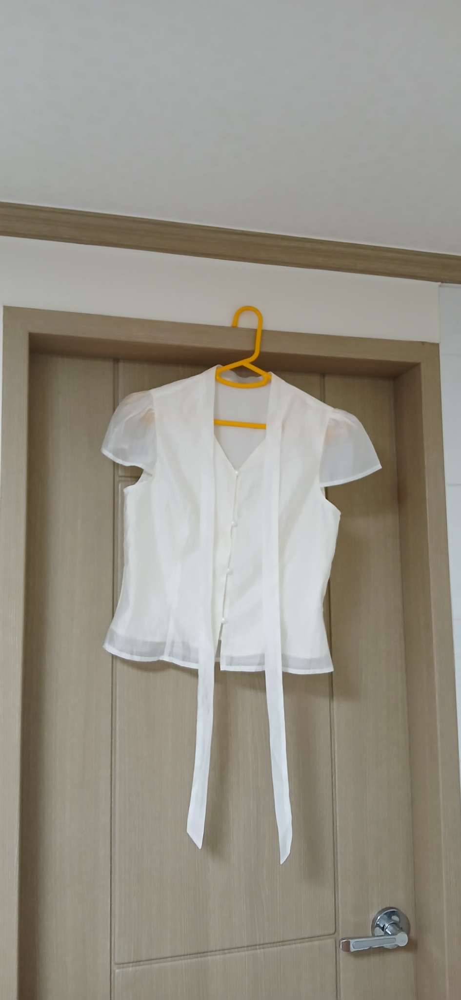 (새거급) 반팔 진주 블라우스