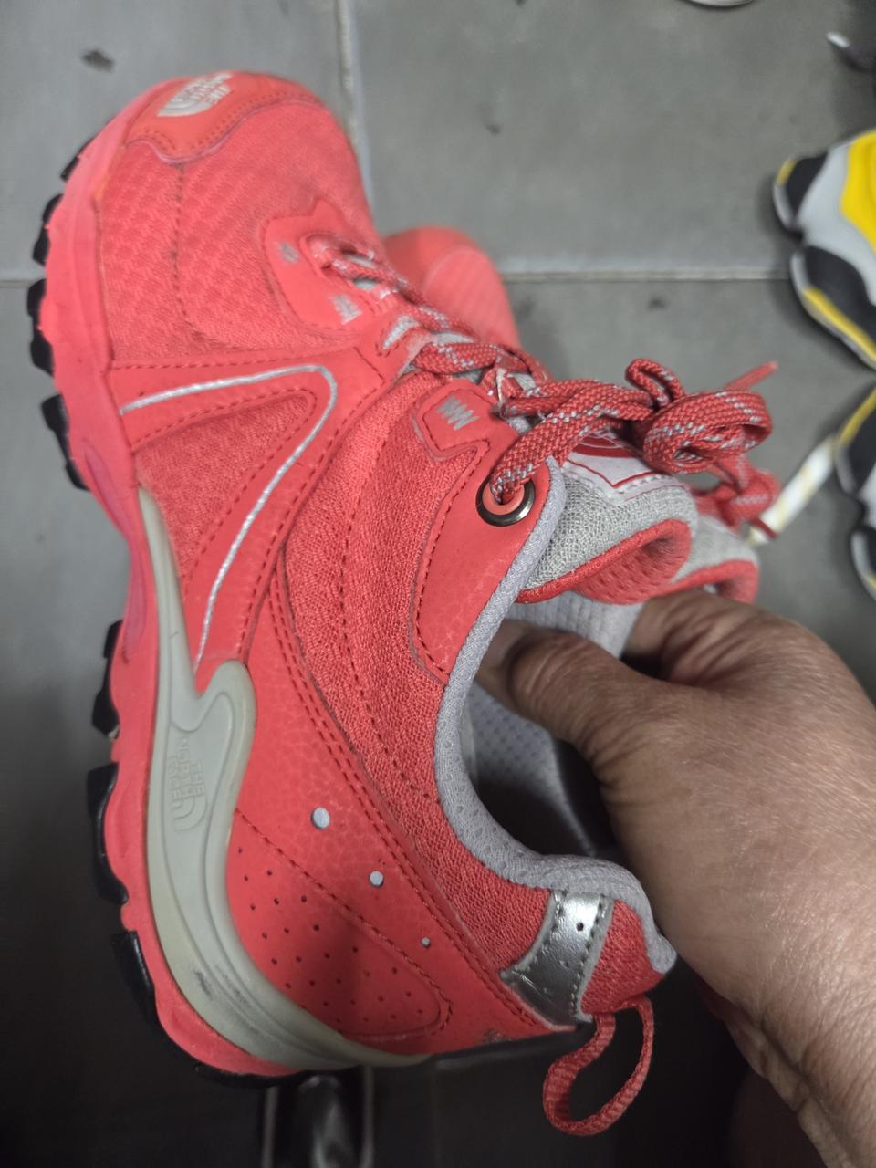 노스페이스 등산화 240