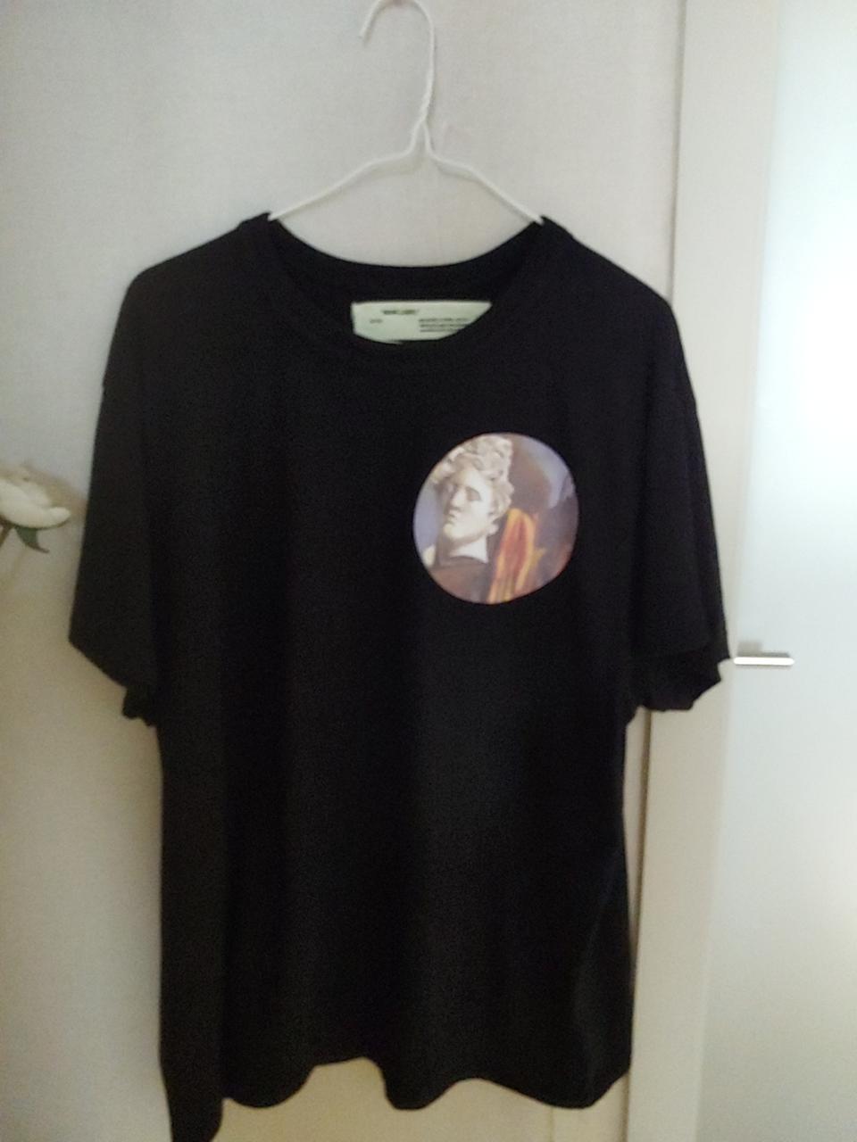 Off WHITE  오프화이트 반팔티 블랙 조각상 프린트