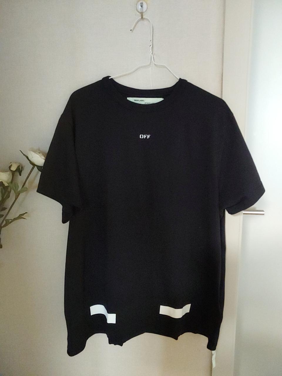 Off WHITE  (정품) 오프화이트 반팔티 블랙 프린트