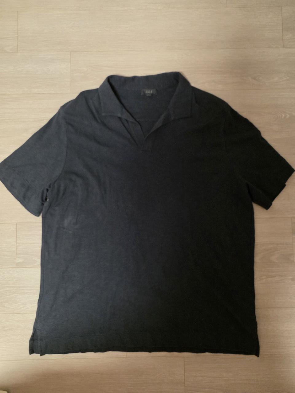 COS 반팔 Cotten 100%  Black 카라티 XL