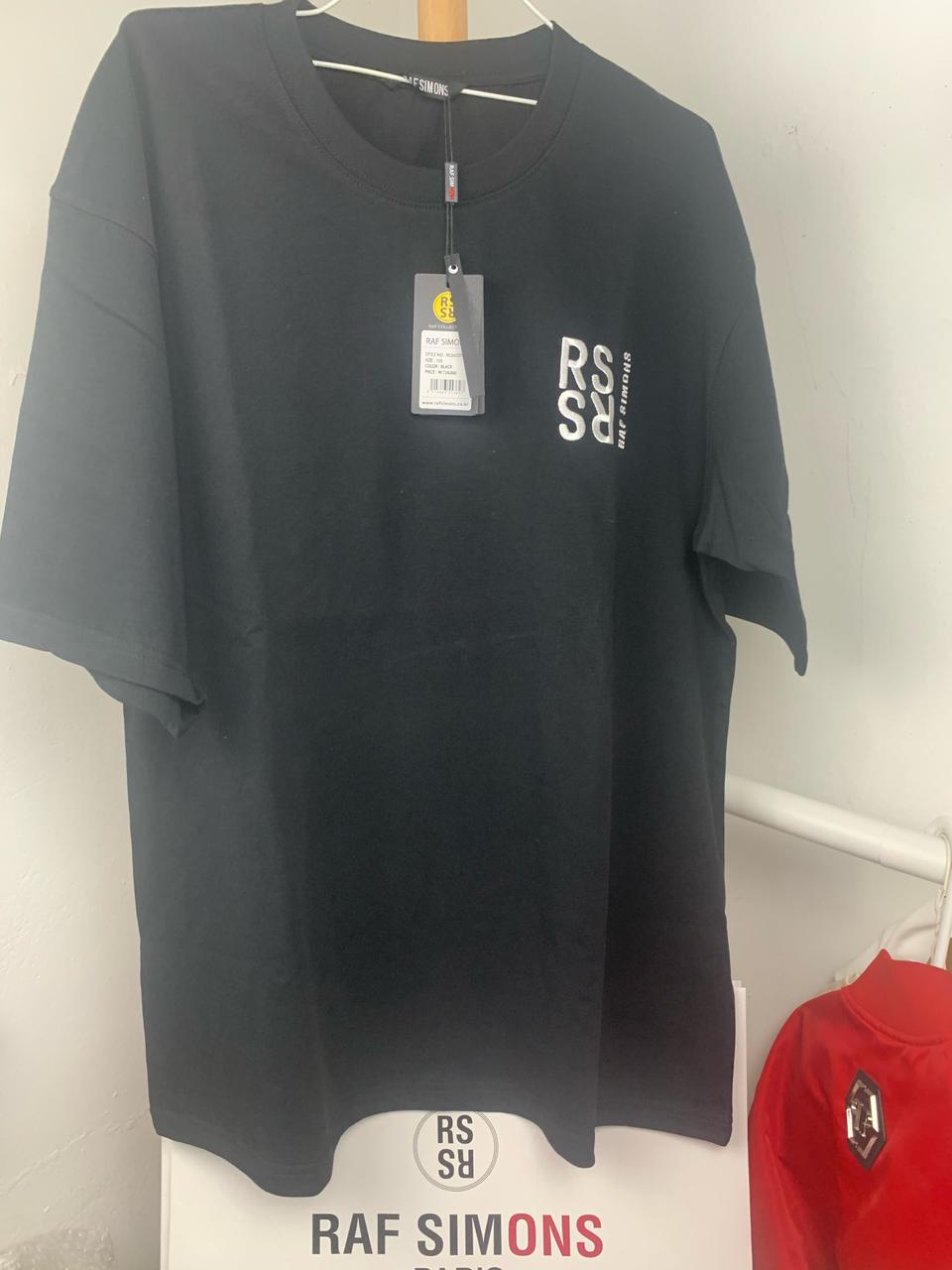 라프 시몬스 검정 반팔티셔츠. XL