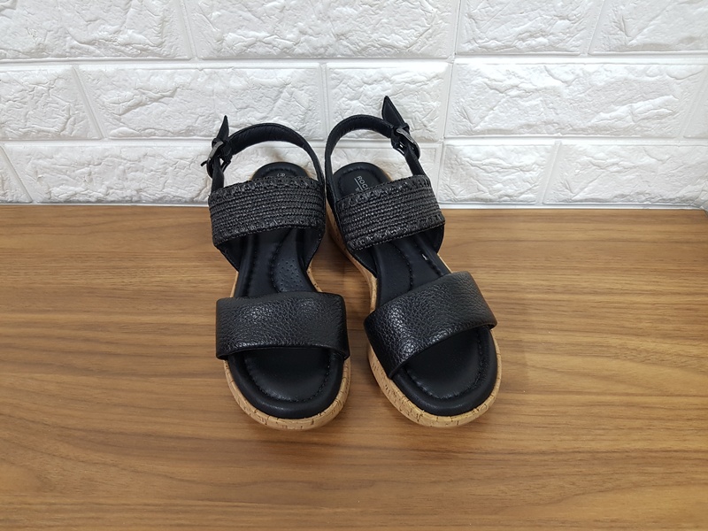 락포트 샌들 235