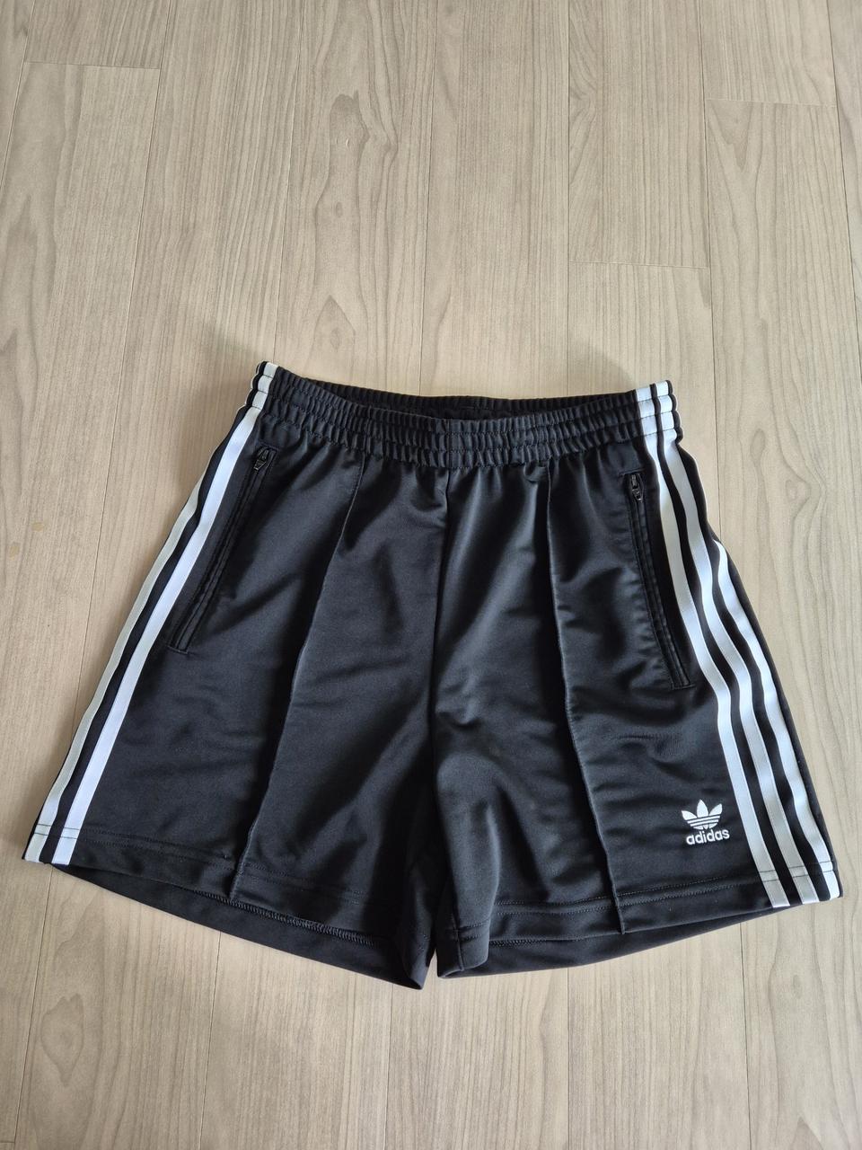 아디다스 여성 피어버드 쇼츠 블랙 쇼츠 S