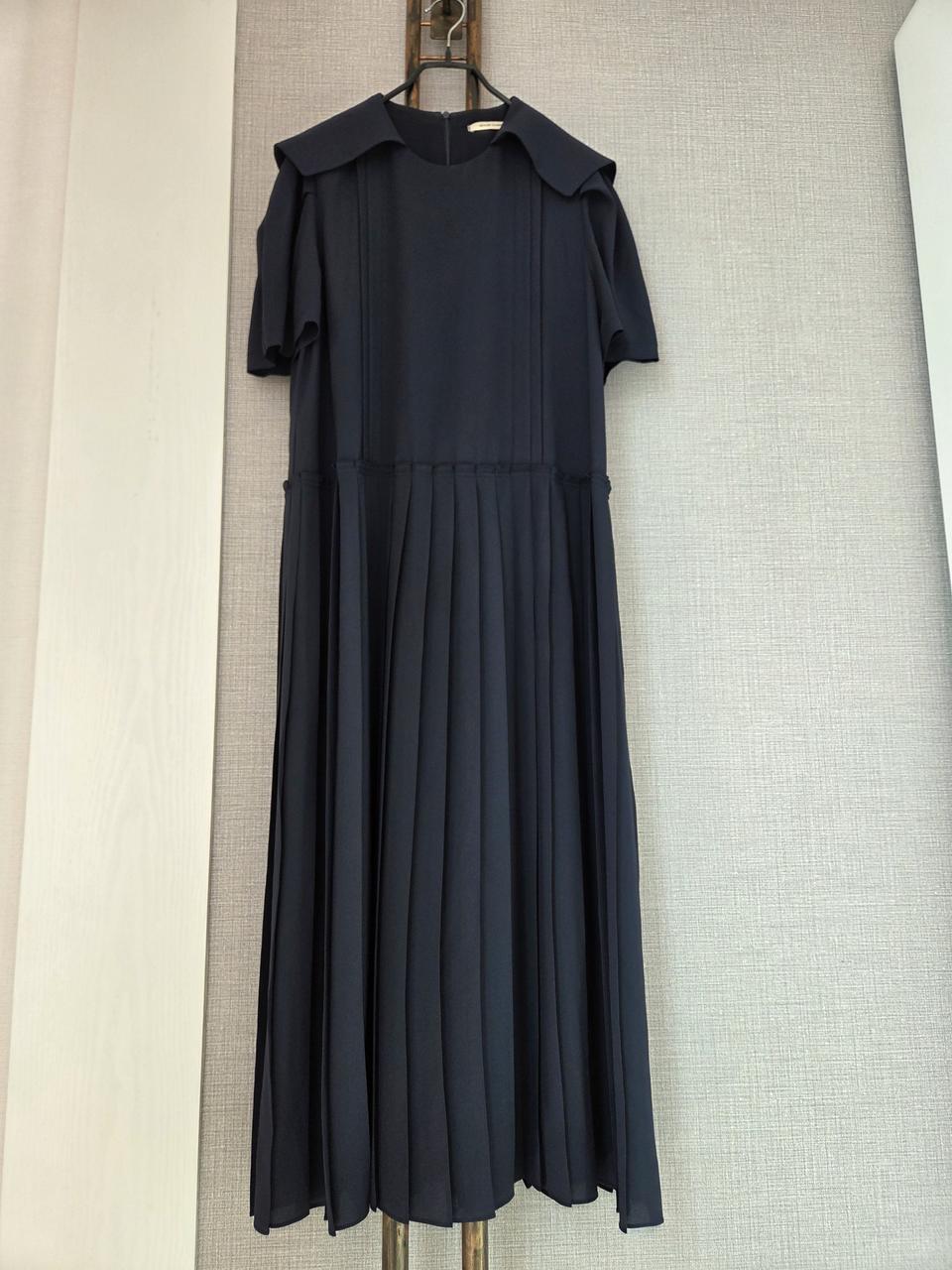 BEMUSE MANSION 빅카라 볼륨소매 풍성맥시원피스