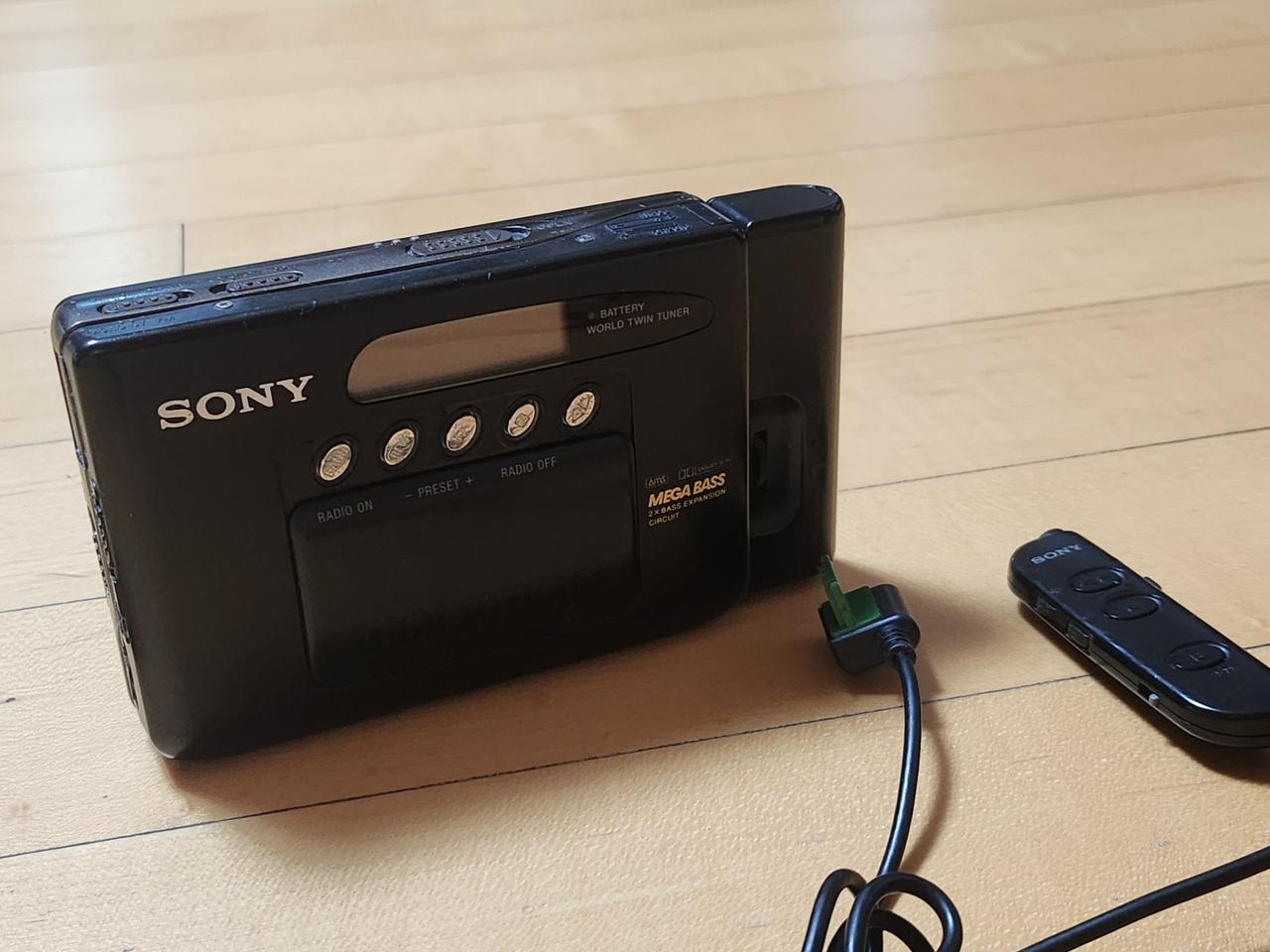 SONY 소니 WM-FX77 워크맨 카세트 테이프 라디오 플레이어
