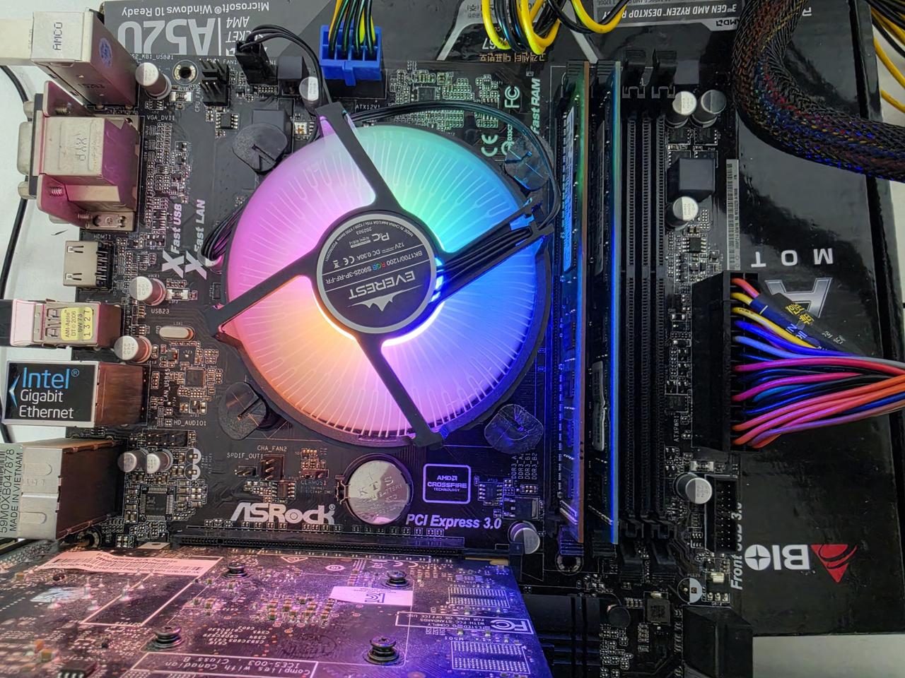 애즈락B85M보드와i5 4690 지포스750TI