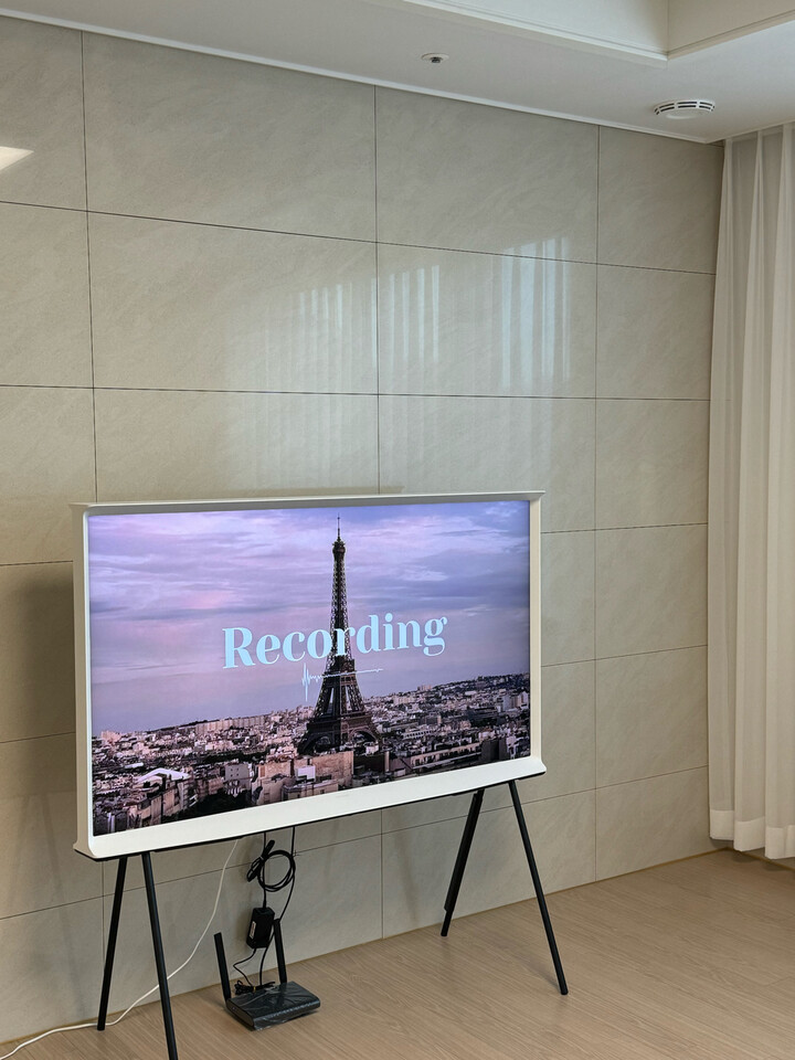 삼성 더 세리프 55인치 QLED TV