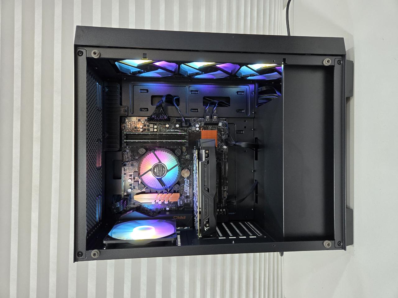 라이젠5 2600 + RTX 2060 게이밍 중고 컴퓨터 팝니다.