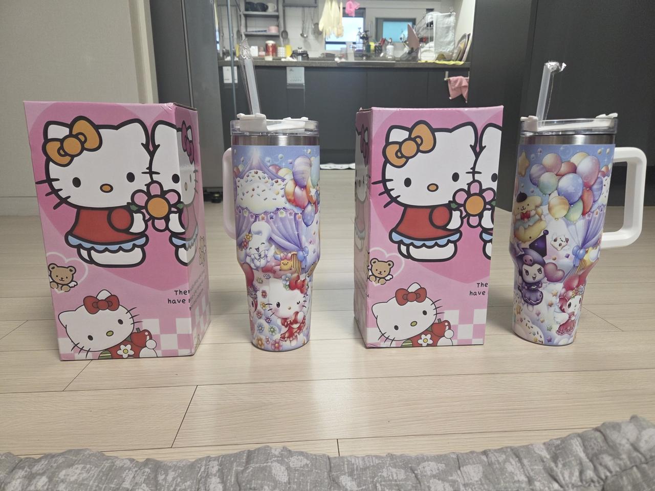 헬로키티 산리오 텀블러 (1.18L)