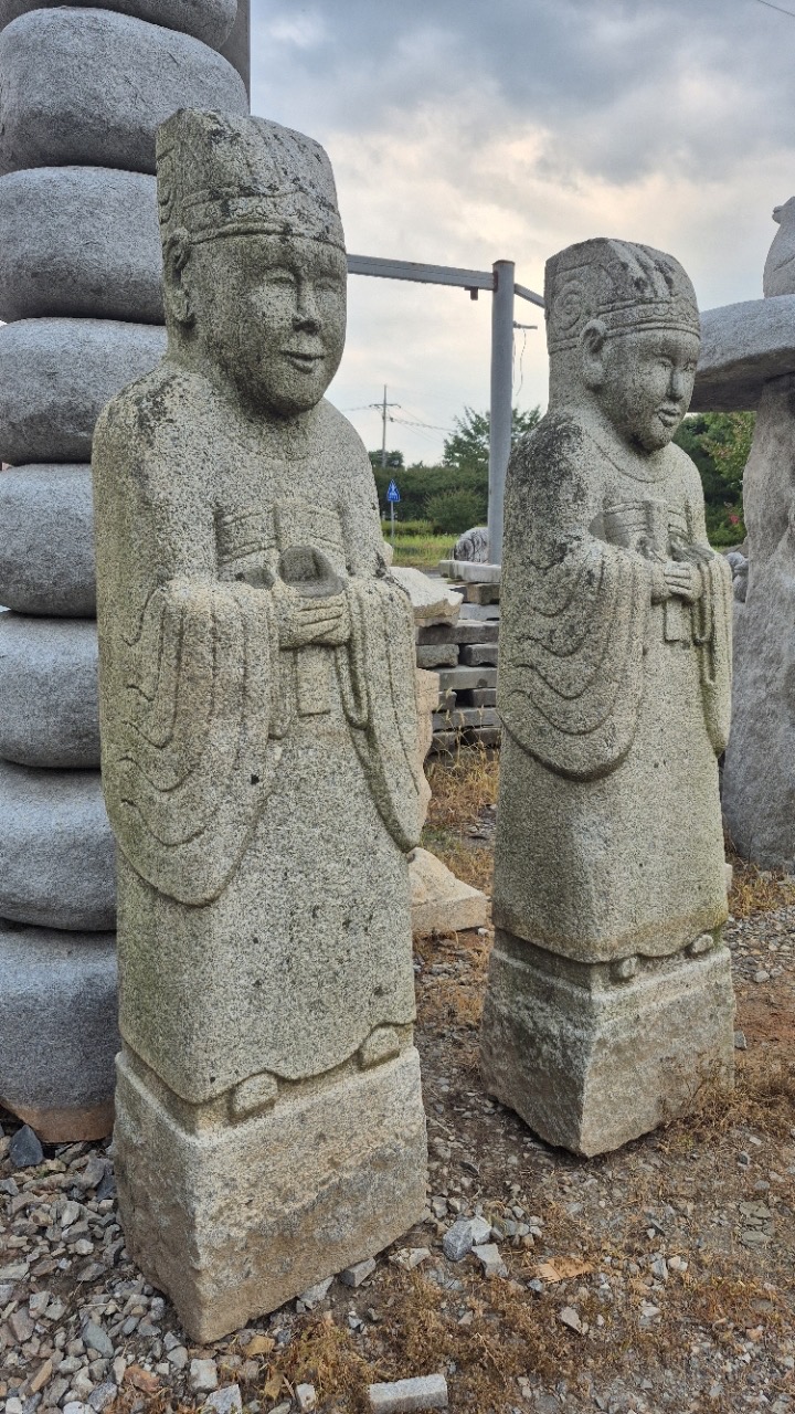 문인석 한쌍