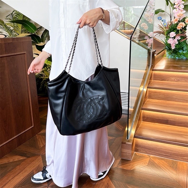 샤넬 CC로고 소프트 레더 빅 체인 숄더백