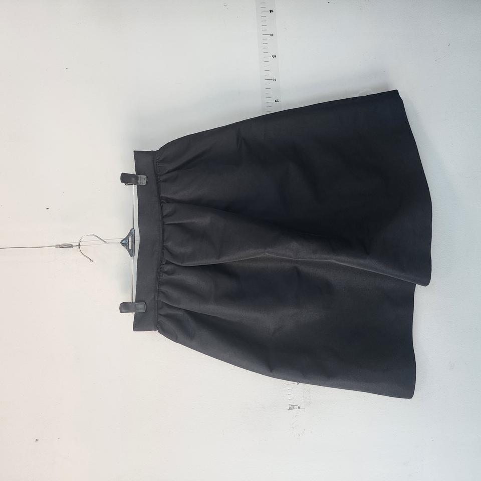  레니본 블랙 플레어 스커트