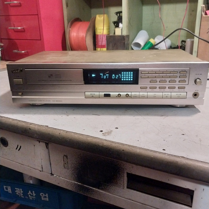 수리점검된 인켈 CD-8500G 시디 플레이어