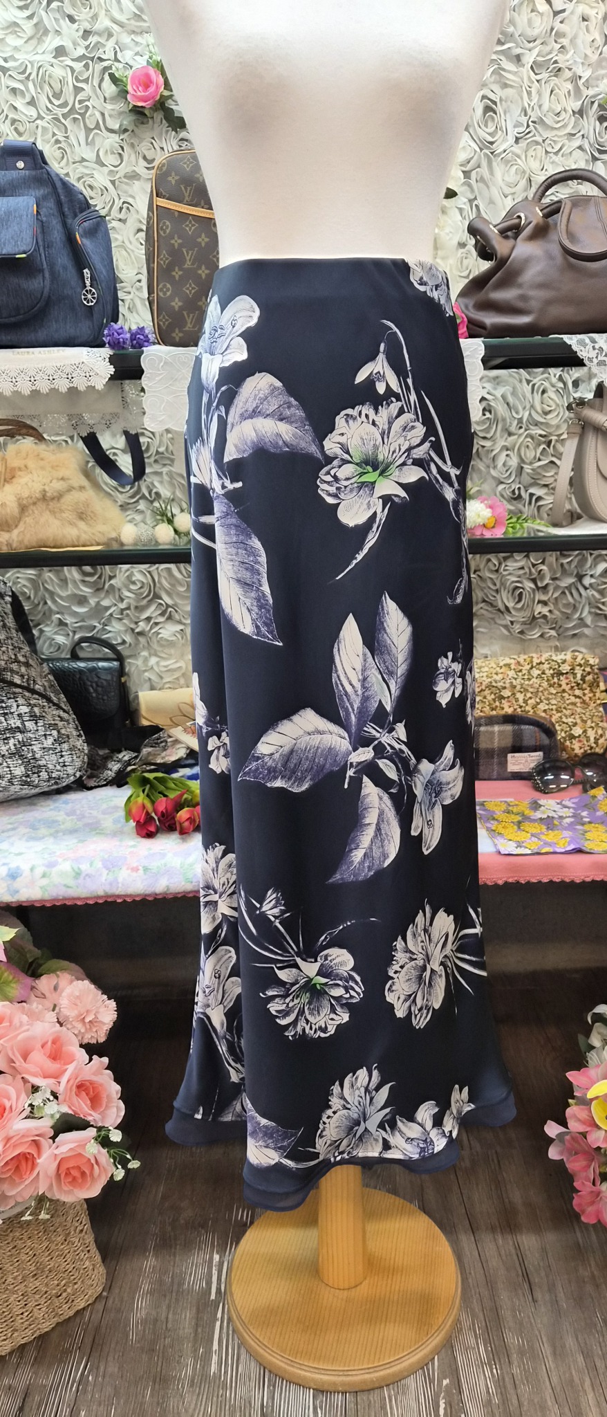 ZARA 자라 새틴 맥시 롱스커트 (55)