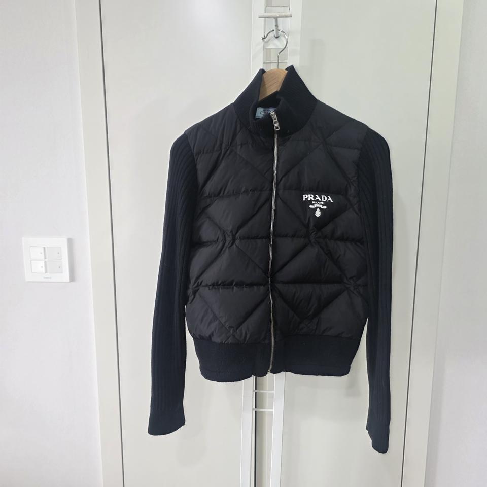 프라다 퀼팅 패딩자켓