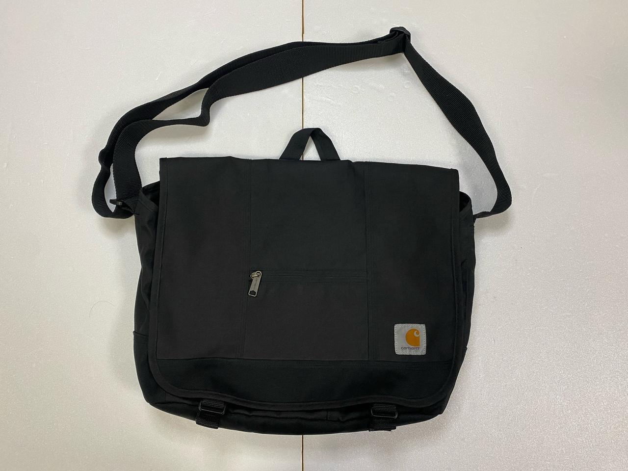 Carhartt 크로스백