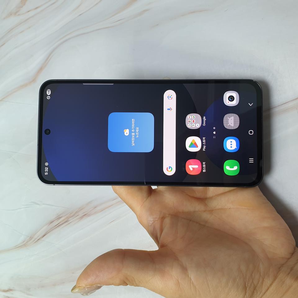 LG 갤럭시 S24FE 블랙 256G A급 판매합니다