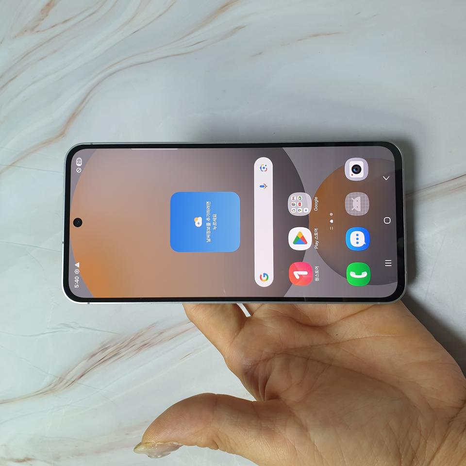 LG 갤럭시 S24FE 그레이 256G A급 판매합니다