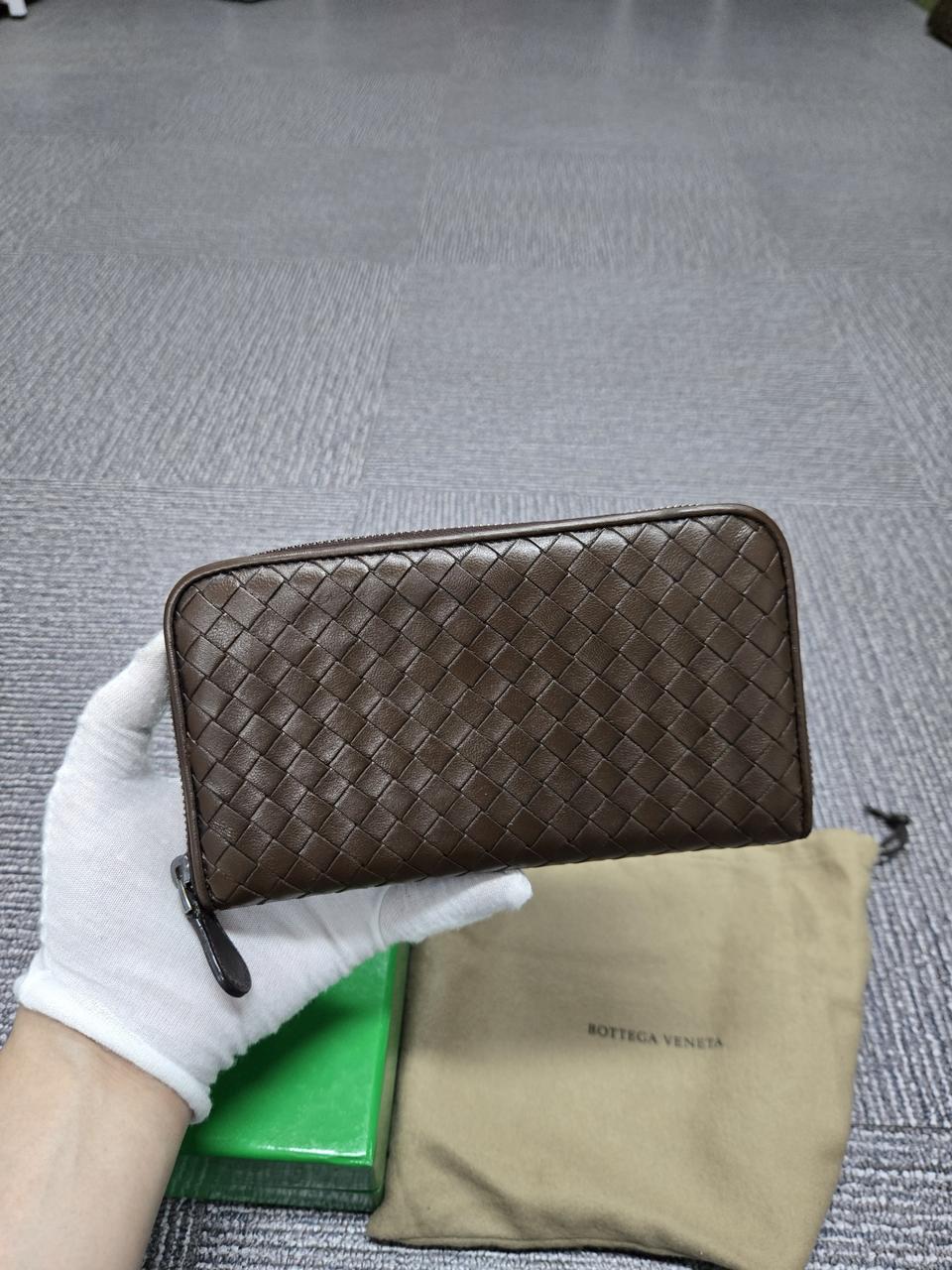 [특가][정품] 보테가베네타 지퍼돌이 장지갑